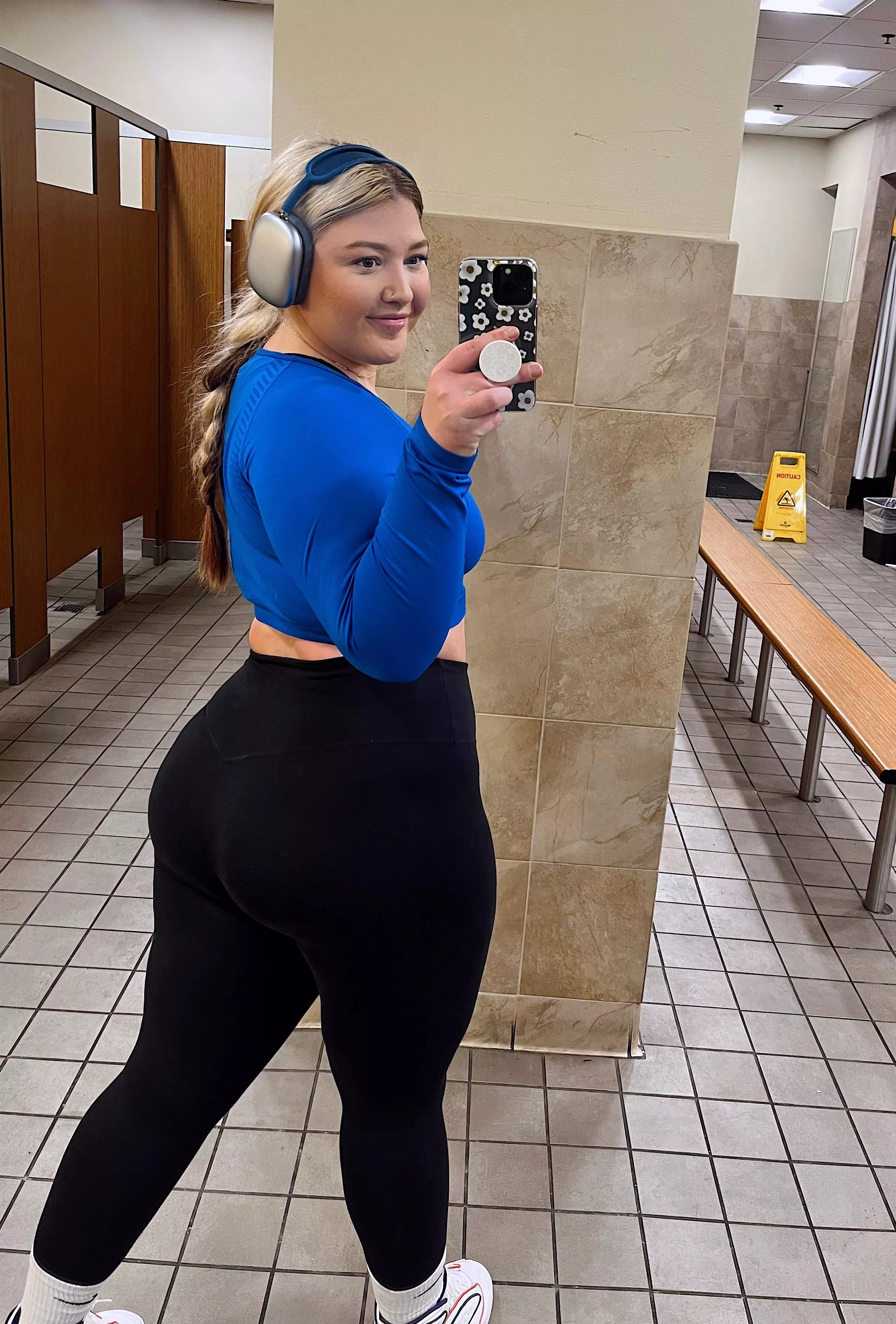 Your fav gym pawg