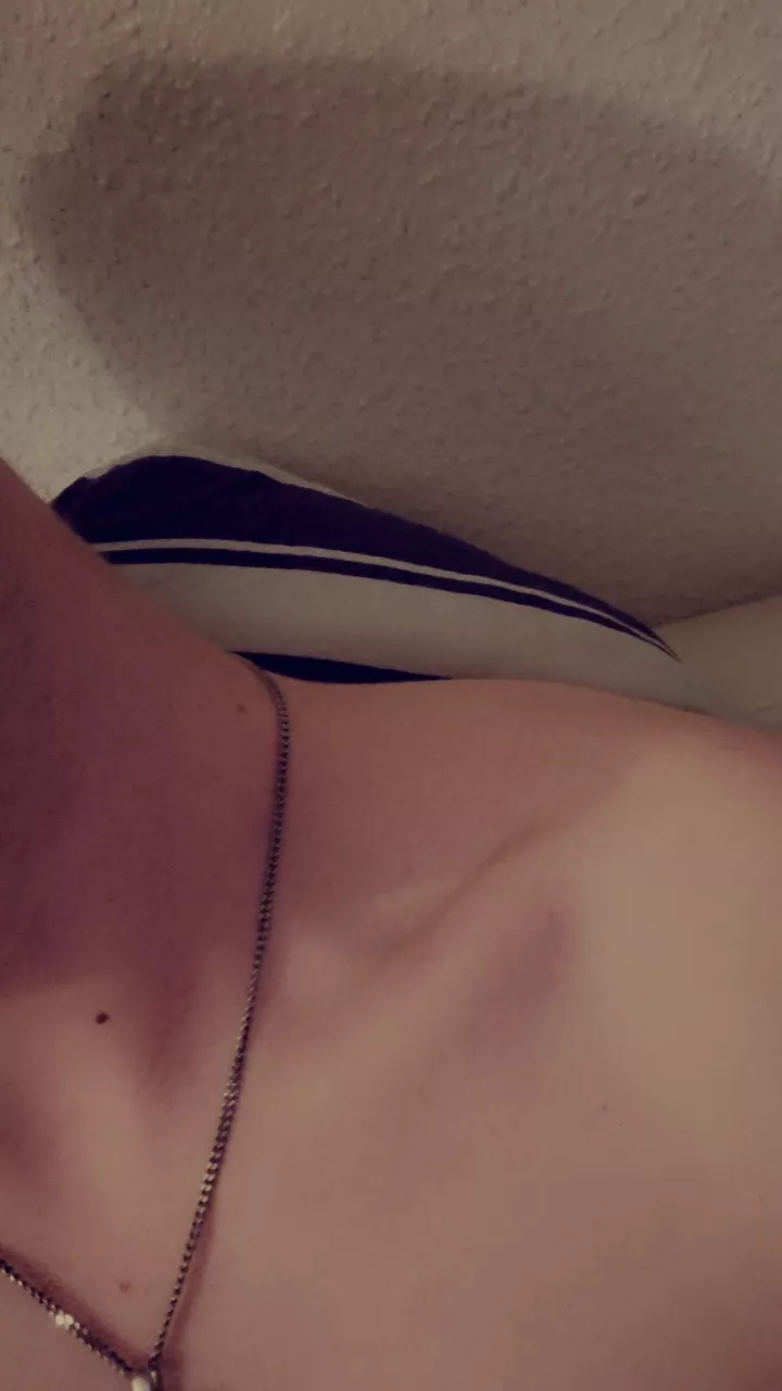 18 y/o GERMAN, VERY VERBAL, HUNG 🔥 Dont be older than 22 🥰 snap: stafann410