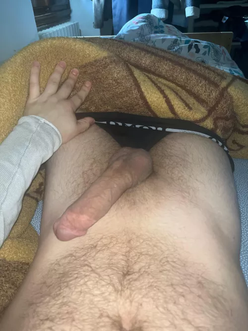 22 Italian straight curious looking for slutty bottoms hmu @bromi64