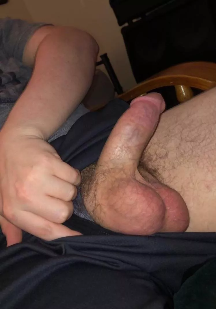 Admire my heavy nuts