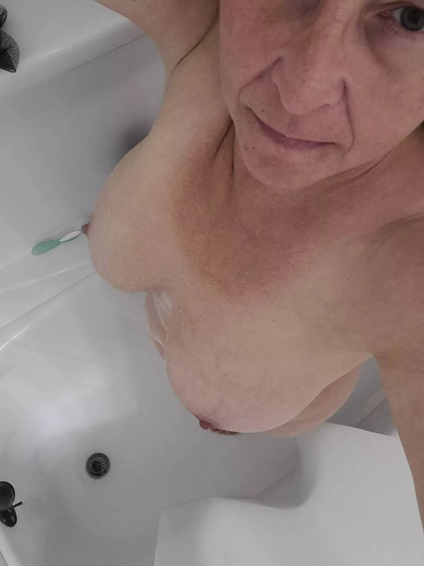 are 52 y/o nude selfies welcome here too ?