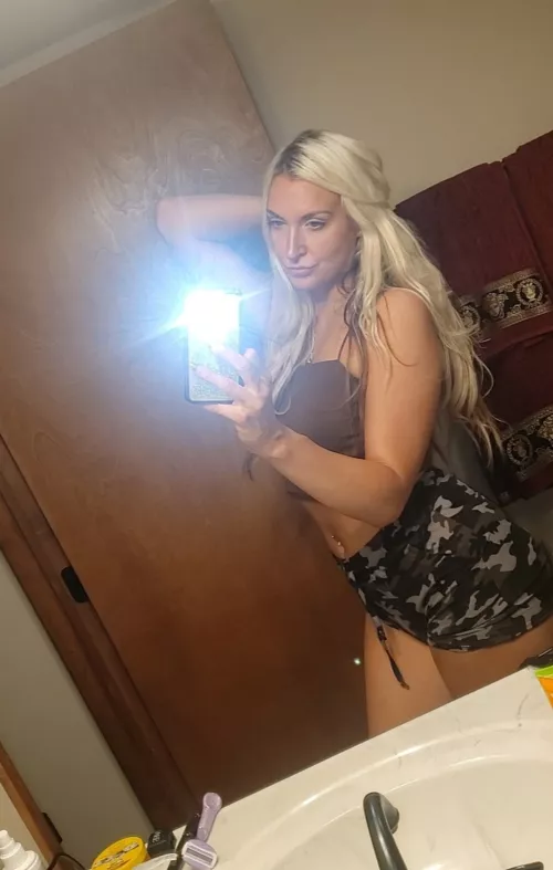 Being blonde is a lifestyle 🌴