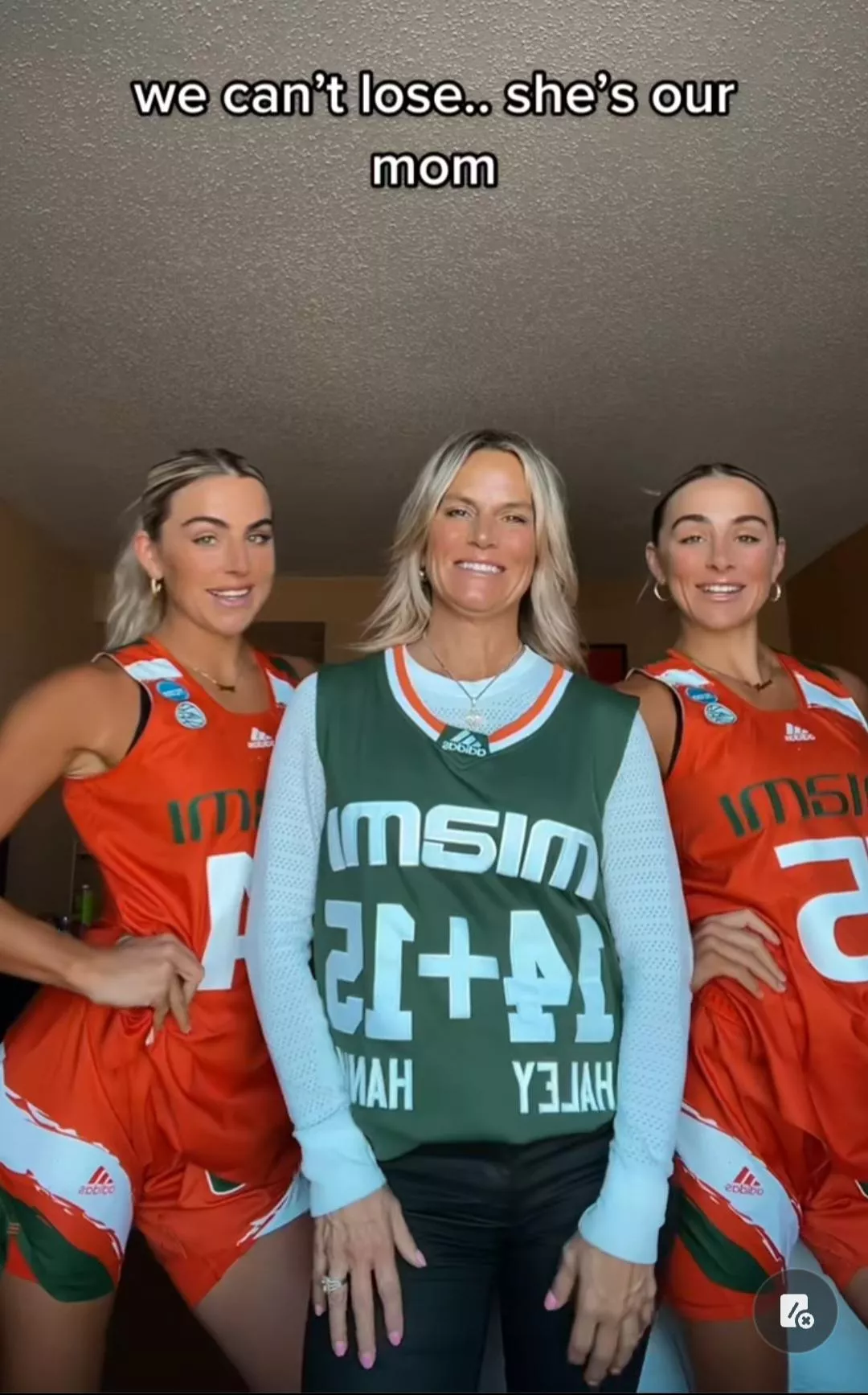 Cavinder Twins & Mom