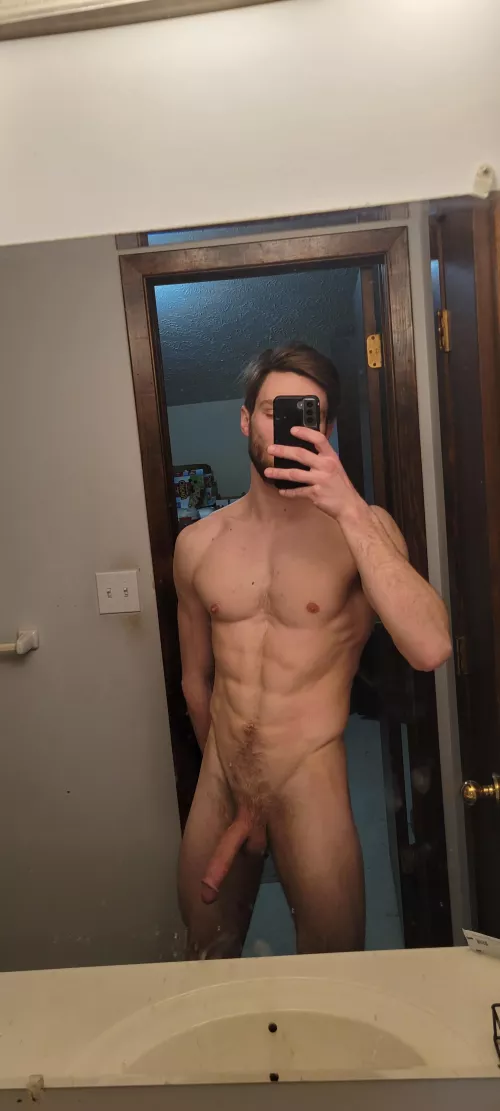 Do I fit in here (m)