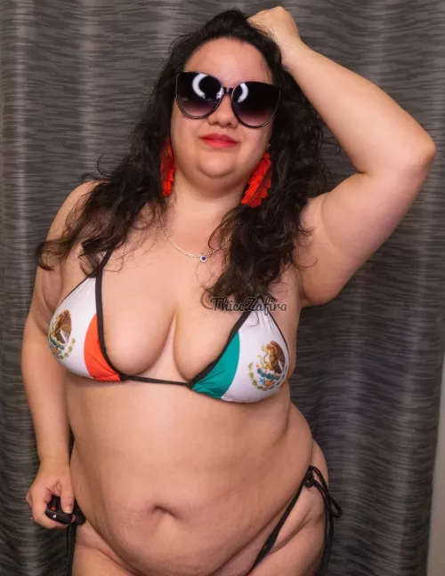 Do you wanna take pictures of me?