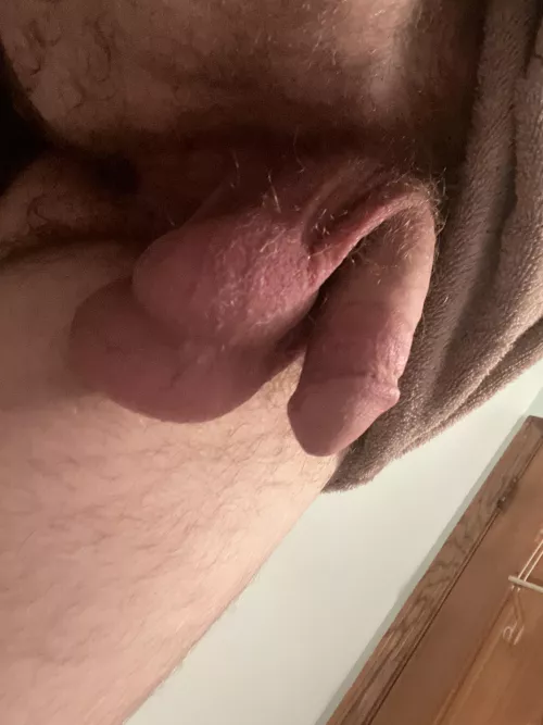 First post here😁Do you like how one hangs lower than the other?