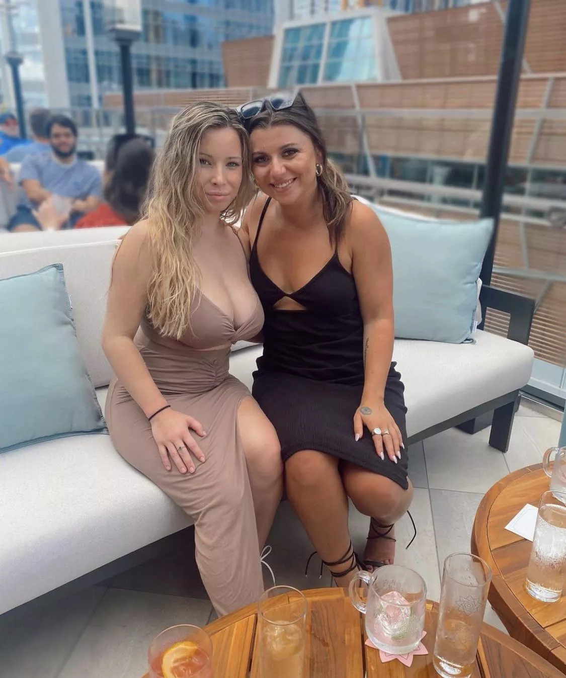 Guess by the face whose Hubby take a pic