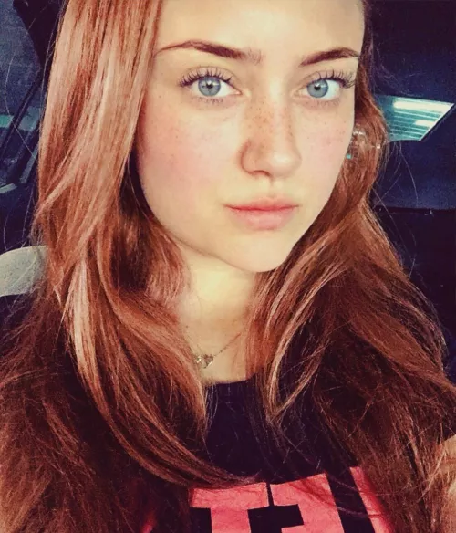 Have a lovely Saturday [f]