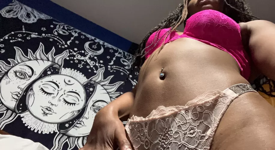 Hot pussy to eat is ready!