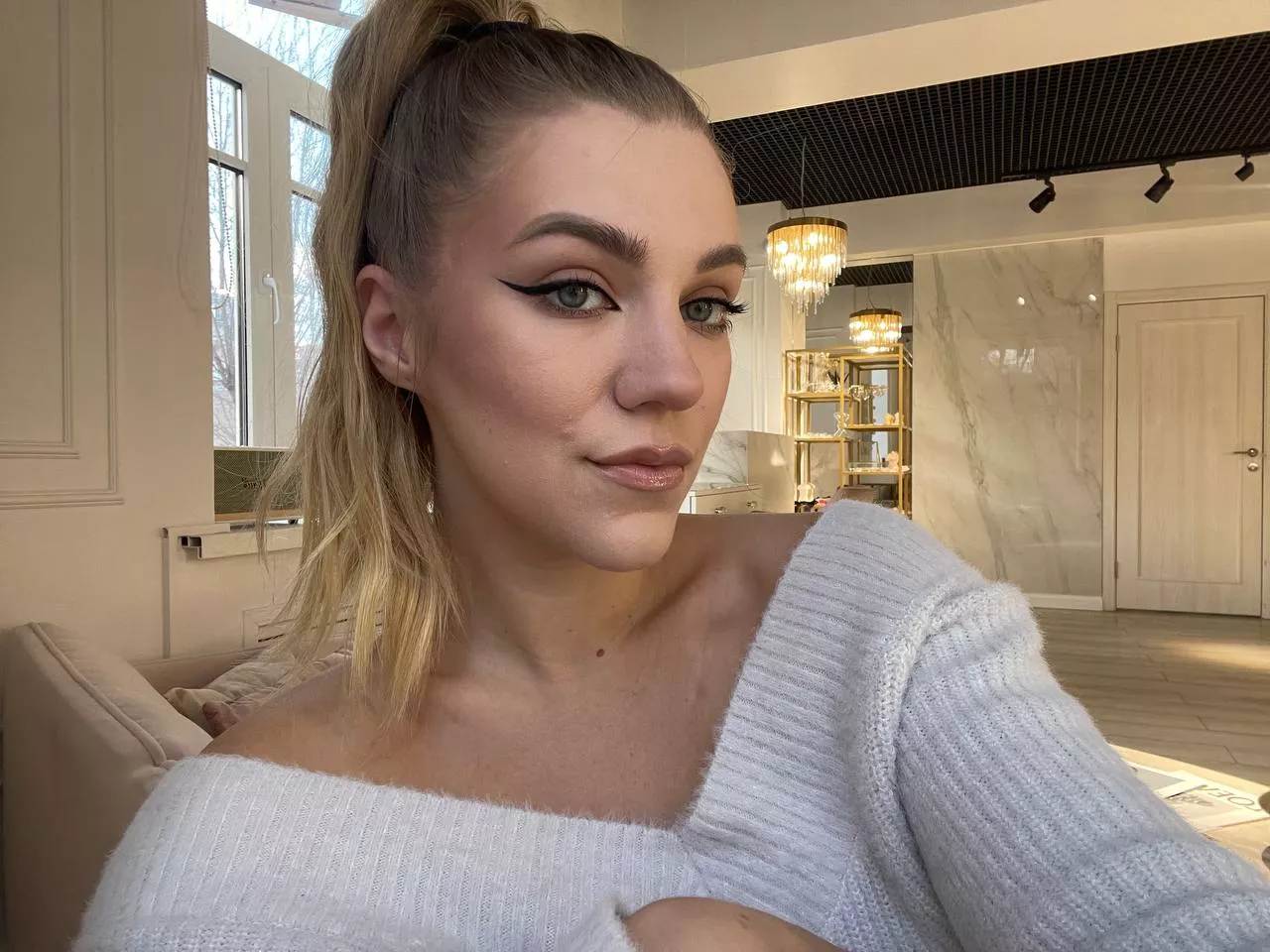 I look very sexy today