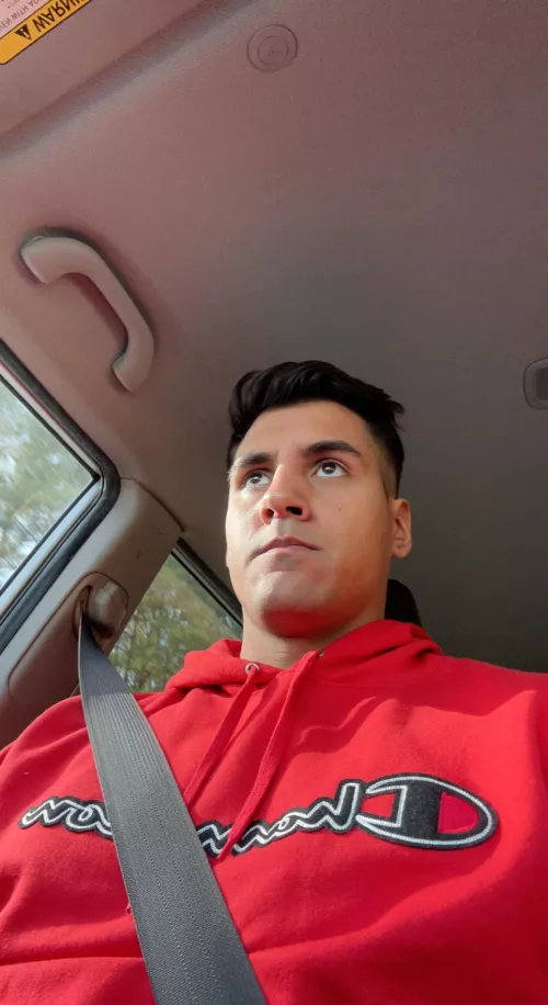 I might look intimidating but I just can’t smile as much haha, DM me with what ya think!🥺❤️