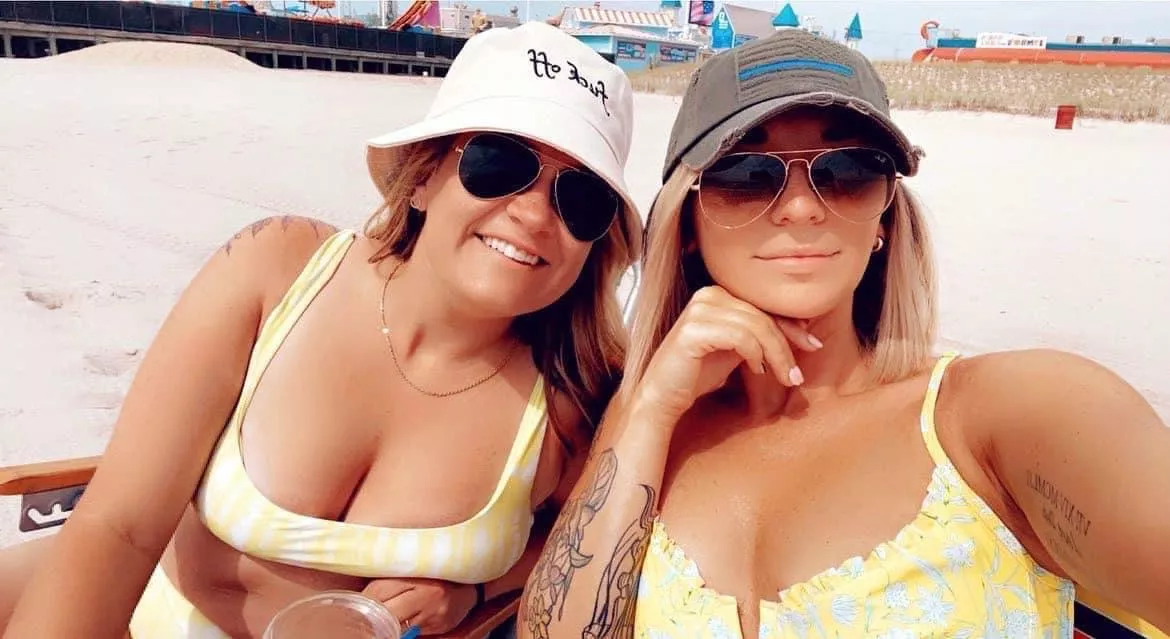 I wonder why shes not smiling