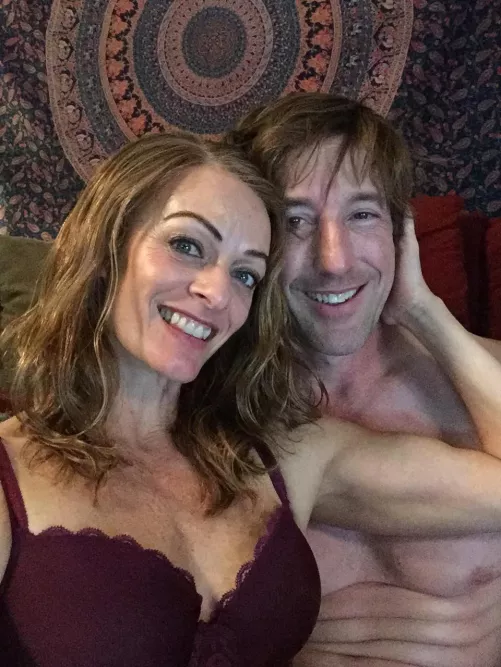 Just logged on for a fun filled Friday. Come play! Find us at http://peppermintdusty.live