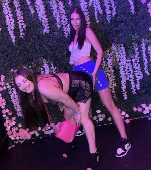 Left or right? Which filthy chav would you want to pound