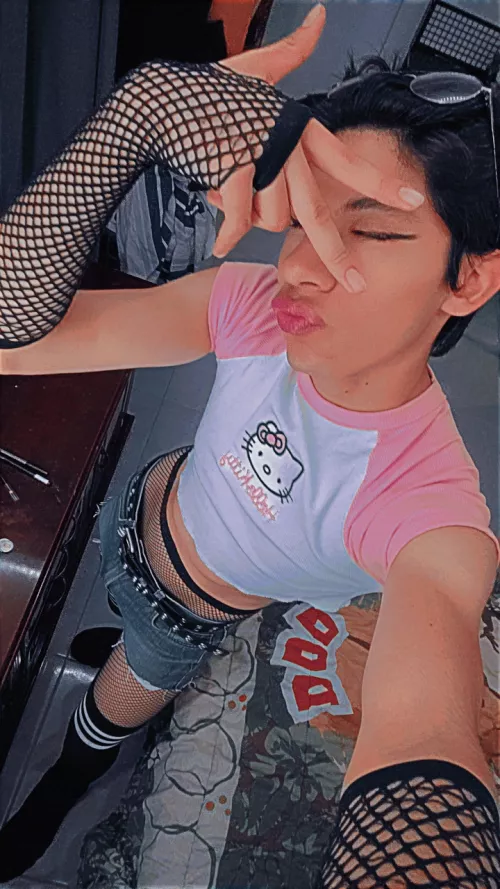 Really liked how I looked today ^^ 🩷🤍