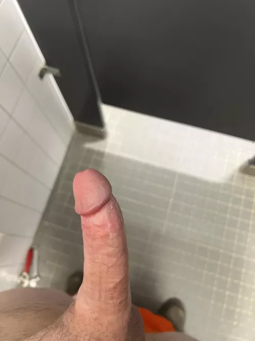 Someone help me cum at work 😜