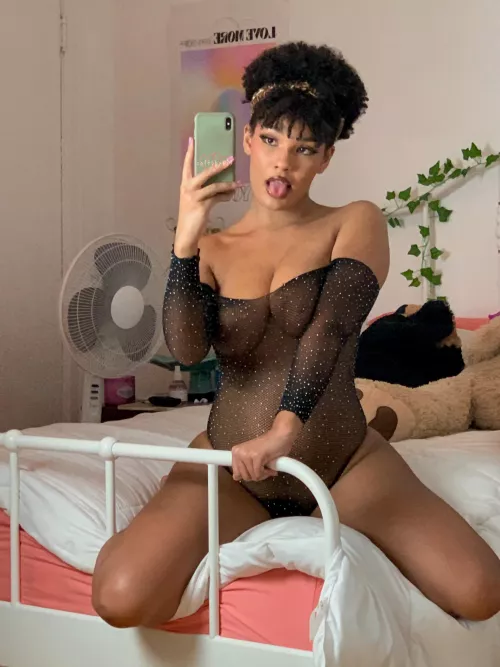 Treat me like and princess and fuck me like one too :)