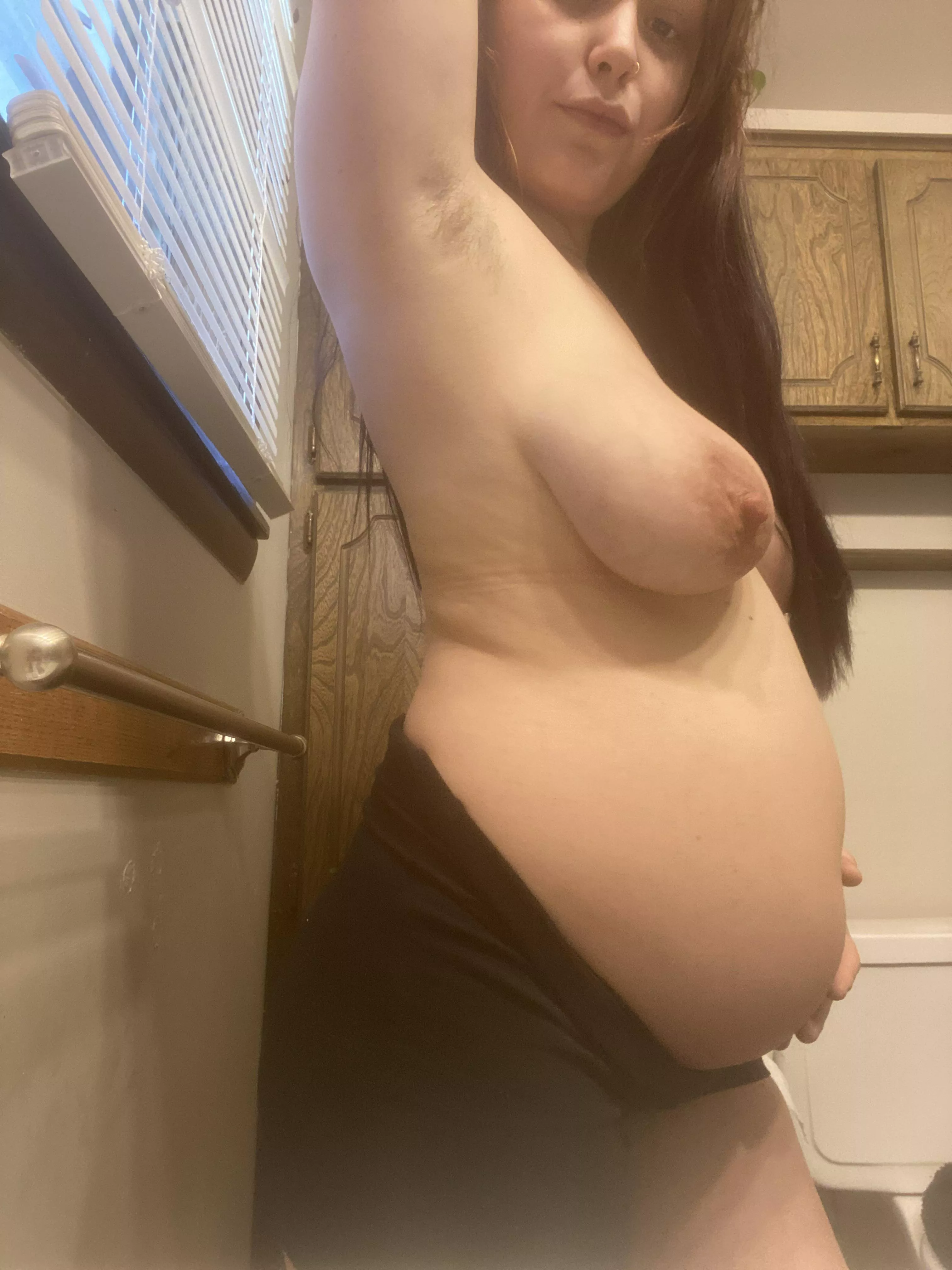 Wanna see me massage my pregnant pussy
