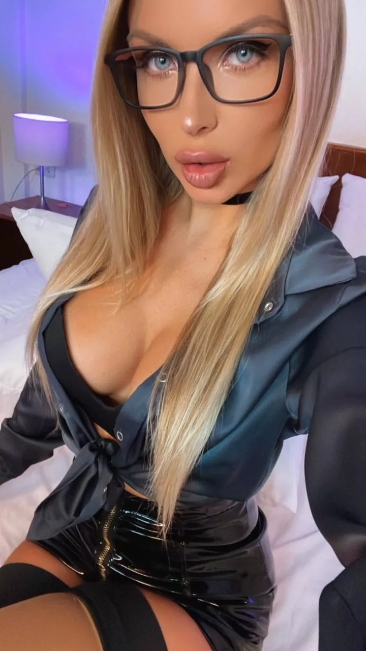 who is naughty here?