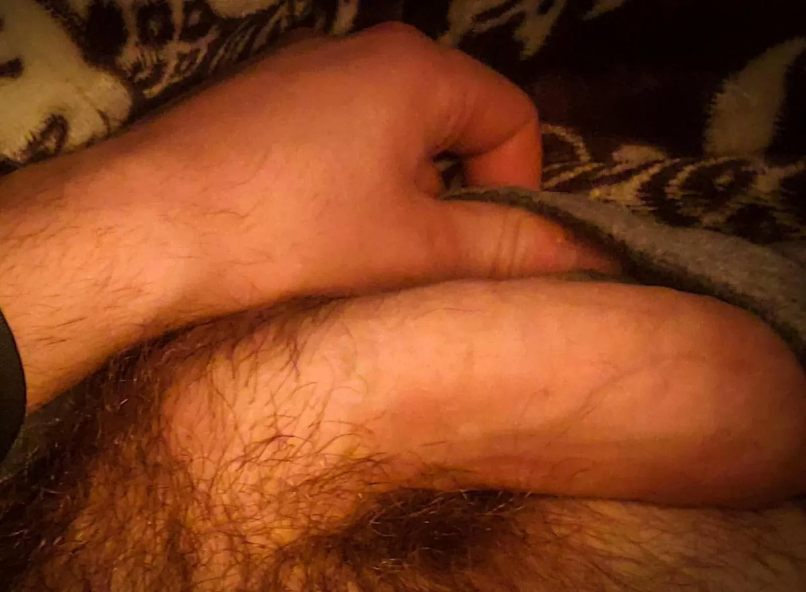 You would look beautiful getting stretched and filled by thick Arab meat.