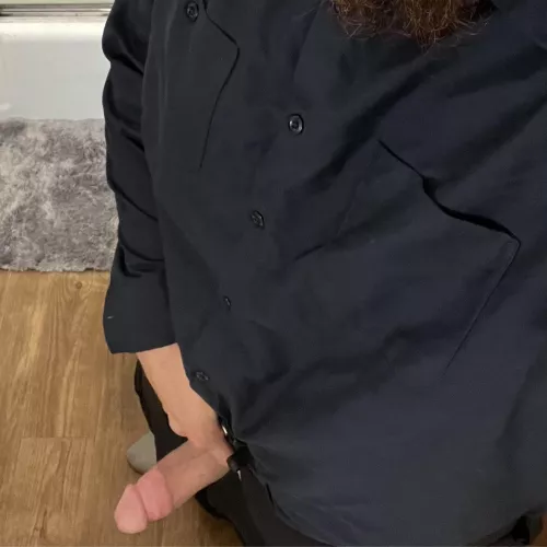 32 curious. DM me to compare cock and showoff and quench my curiosity. 30 and under