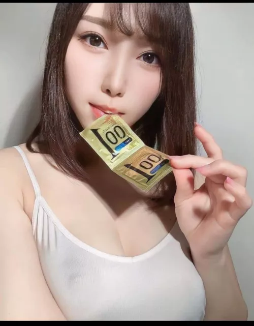 Anyone know her name?