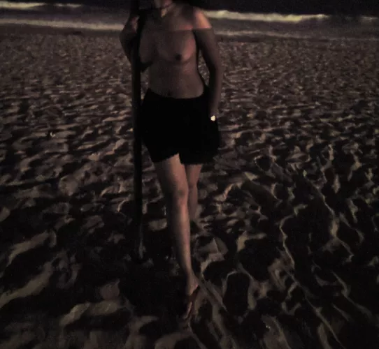 Beach Body = Go To Beach. Show your body. (f)