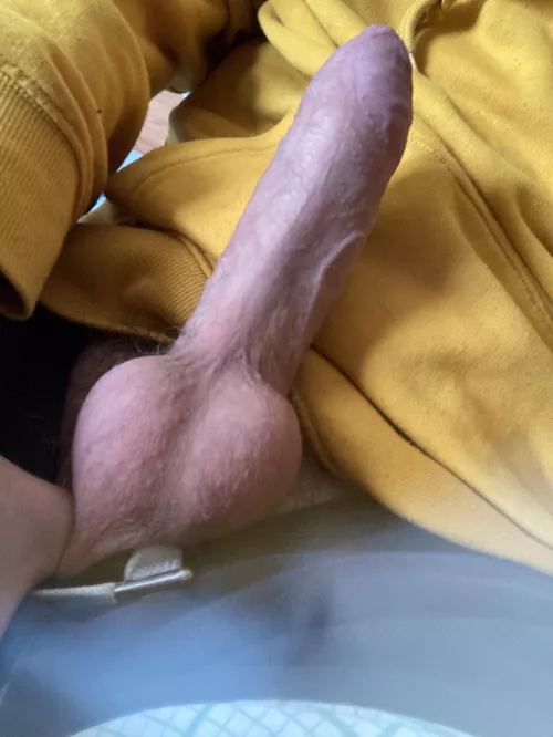 Big balls… Germans here? [M]