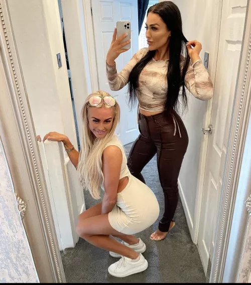 Blonde or Brunette chav