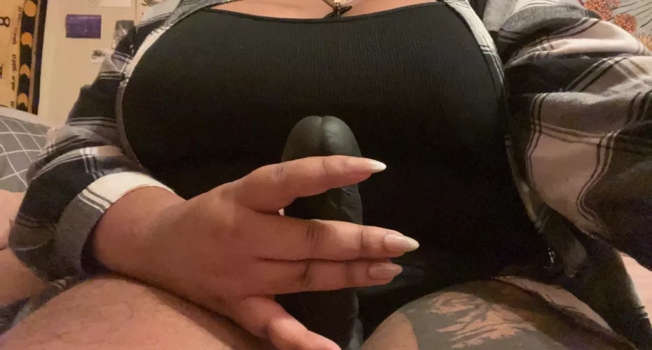 come sit on mommy’s bbc. 💋