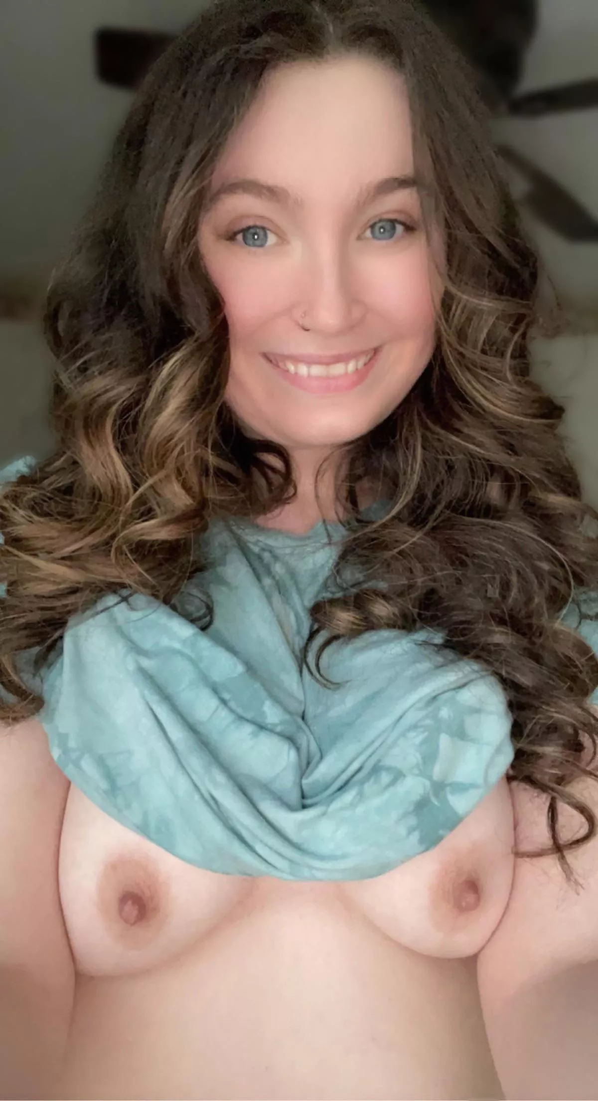 Cover me in kisses pls 🥰