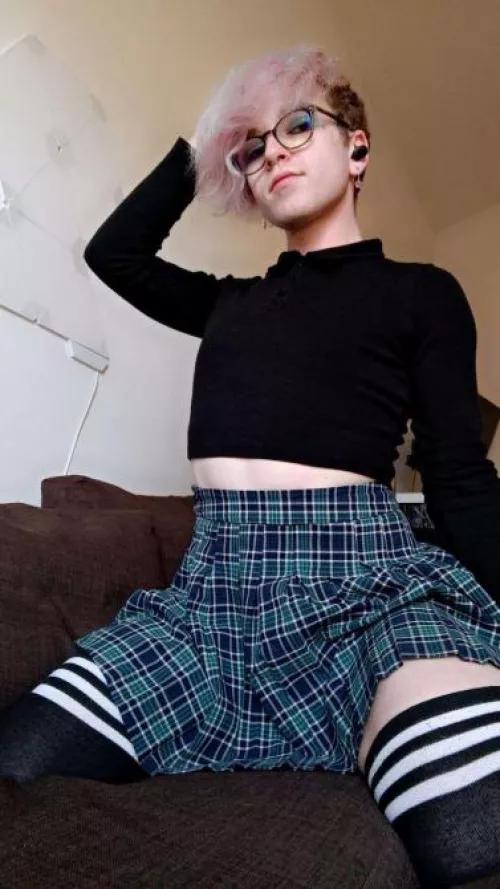 Felt cute might Cuddle u Later >w<