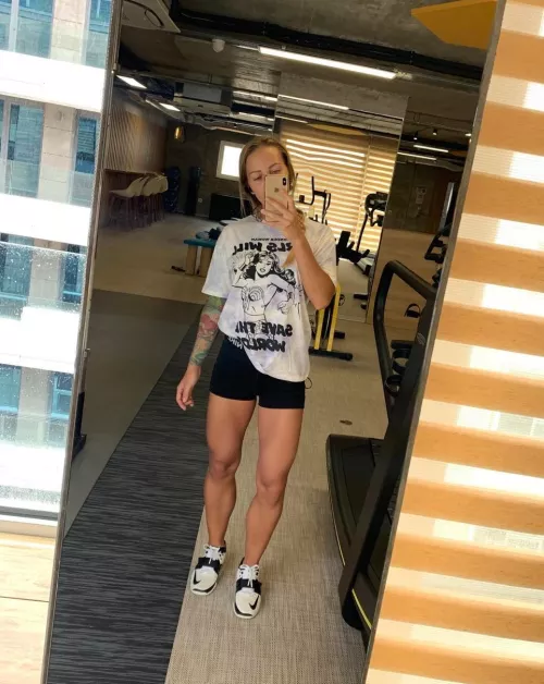 Felt cute might delete later 🐭