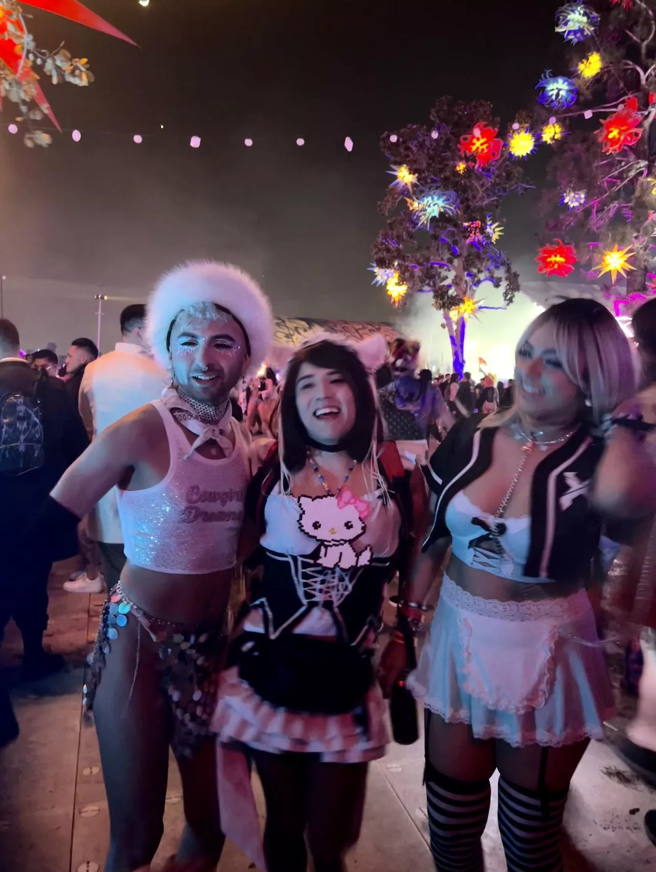 Finally went all out and I couldn’t be happier (me in the middle)