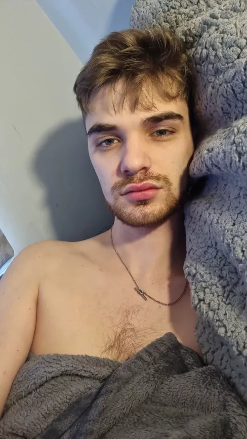 Happy Sunday lads! Feeling rough😫