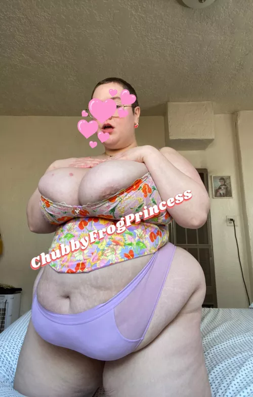 Here to please you 💕 25 year old SSBBW with 40O tits and 66” hips