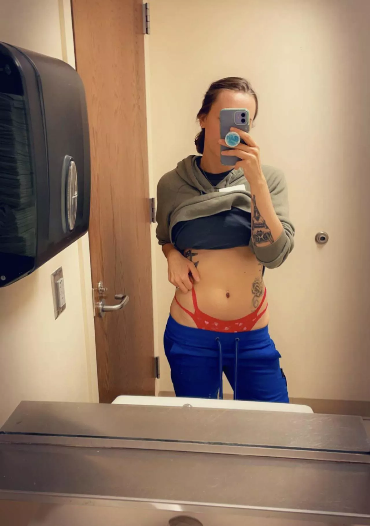 Horny weekend shifts😈