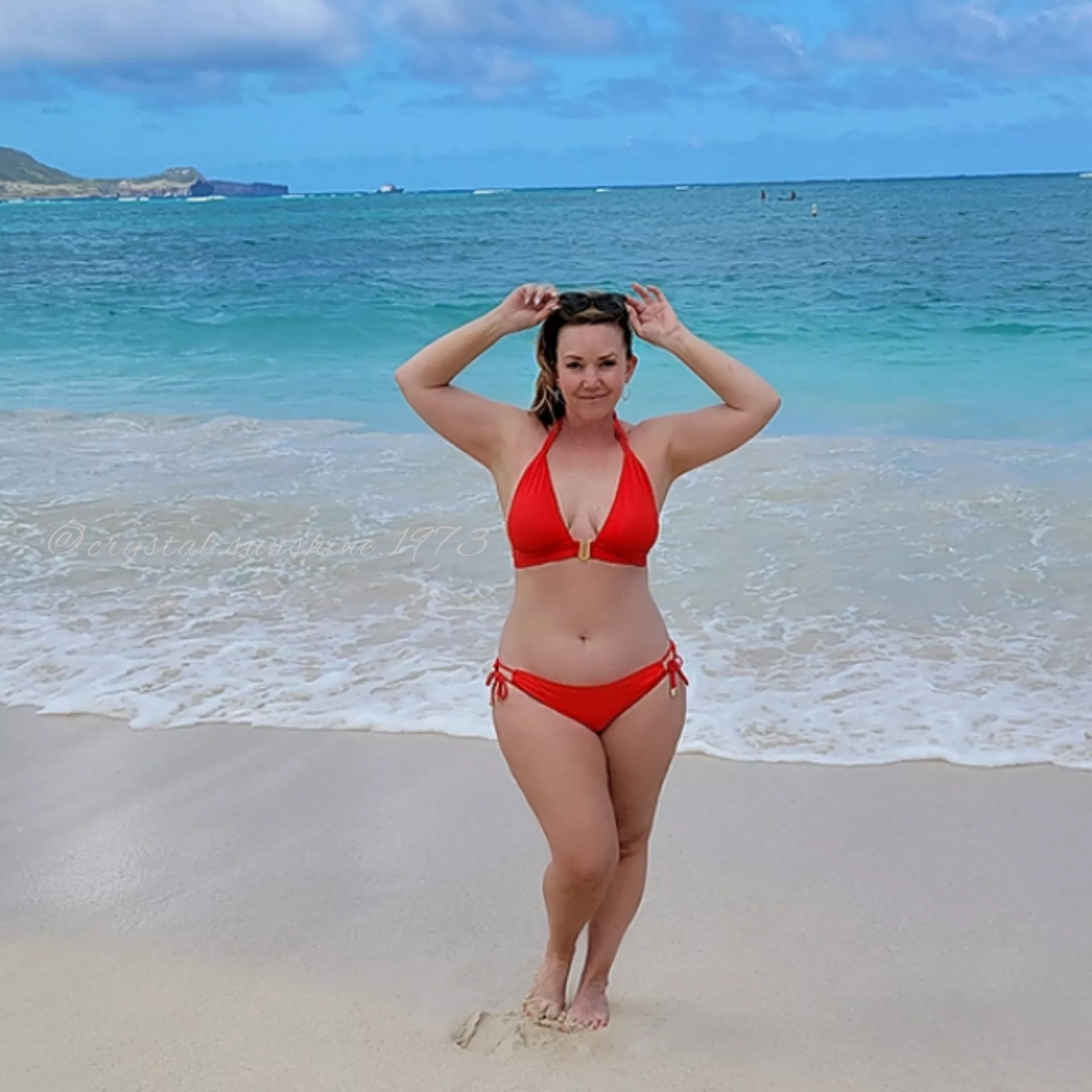 I hope I'm not too curvy for a bikini [F49]