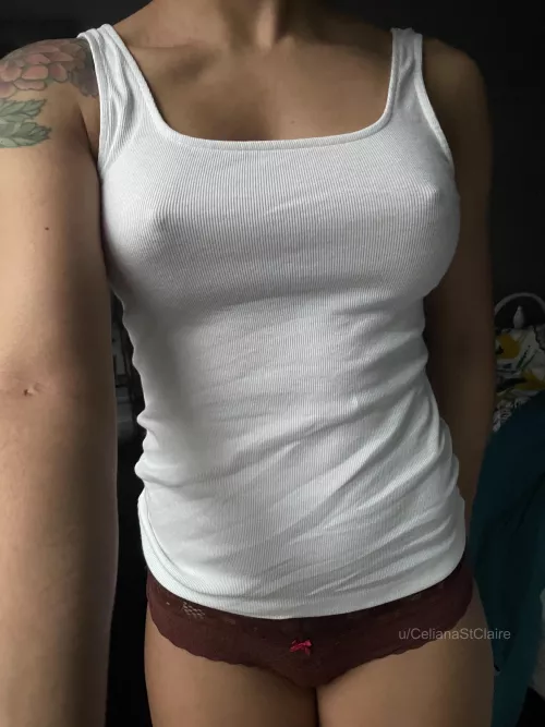 I think I can make a plain white tank look cute