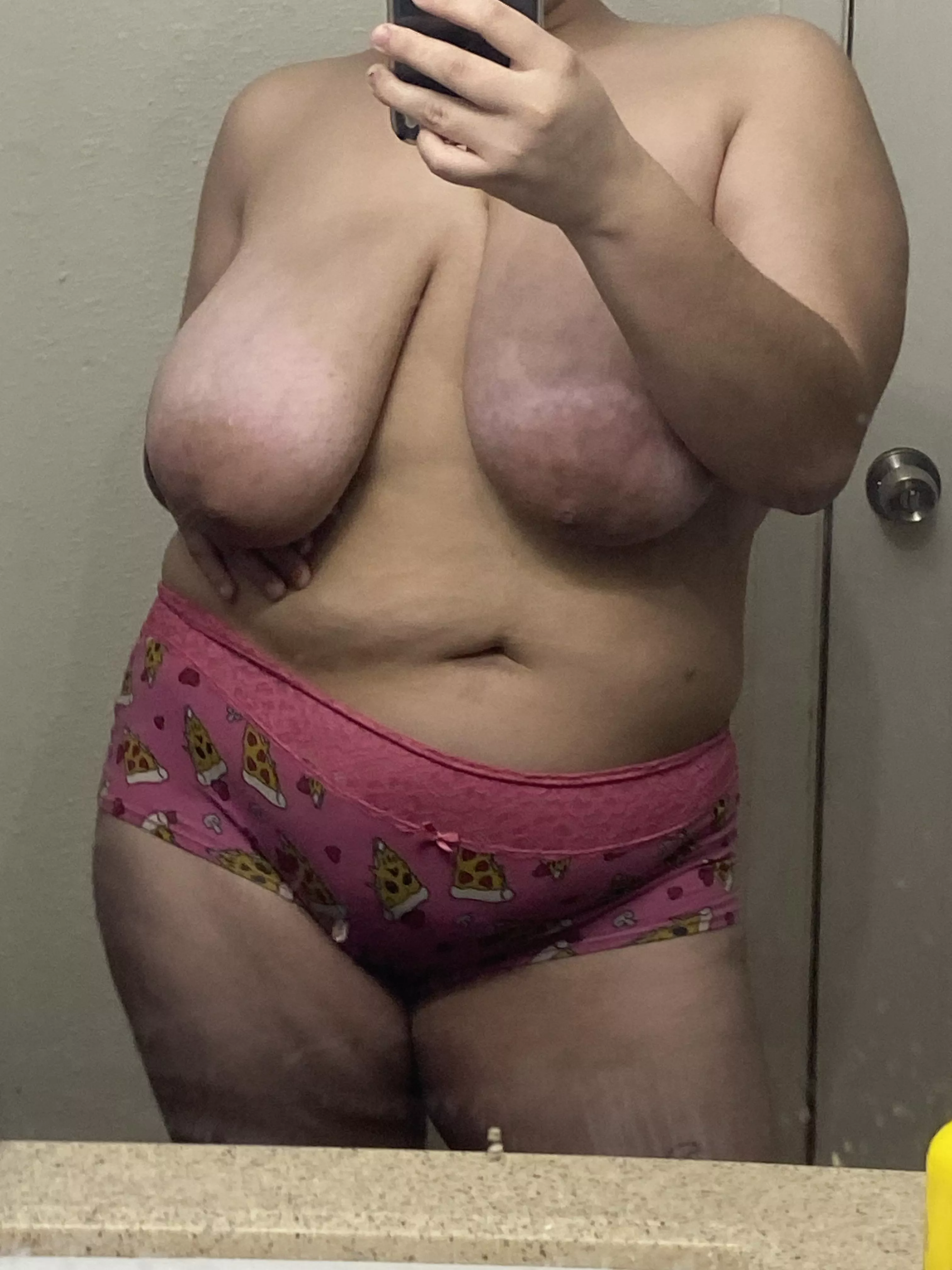 Is your mouth watering? 🥰🍒