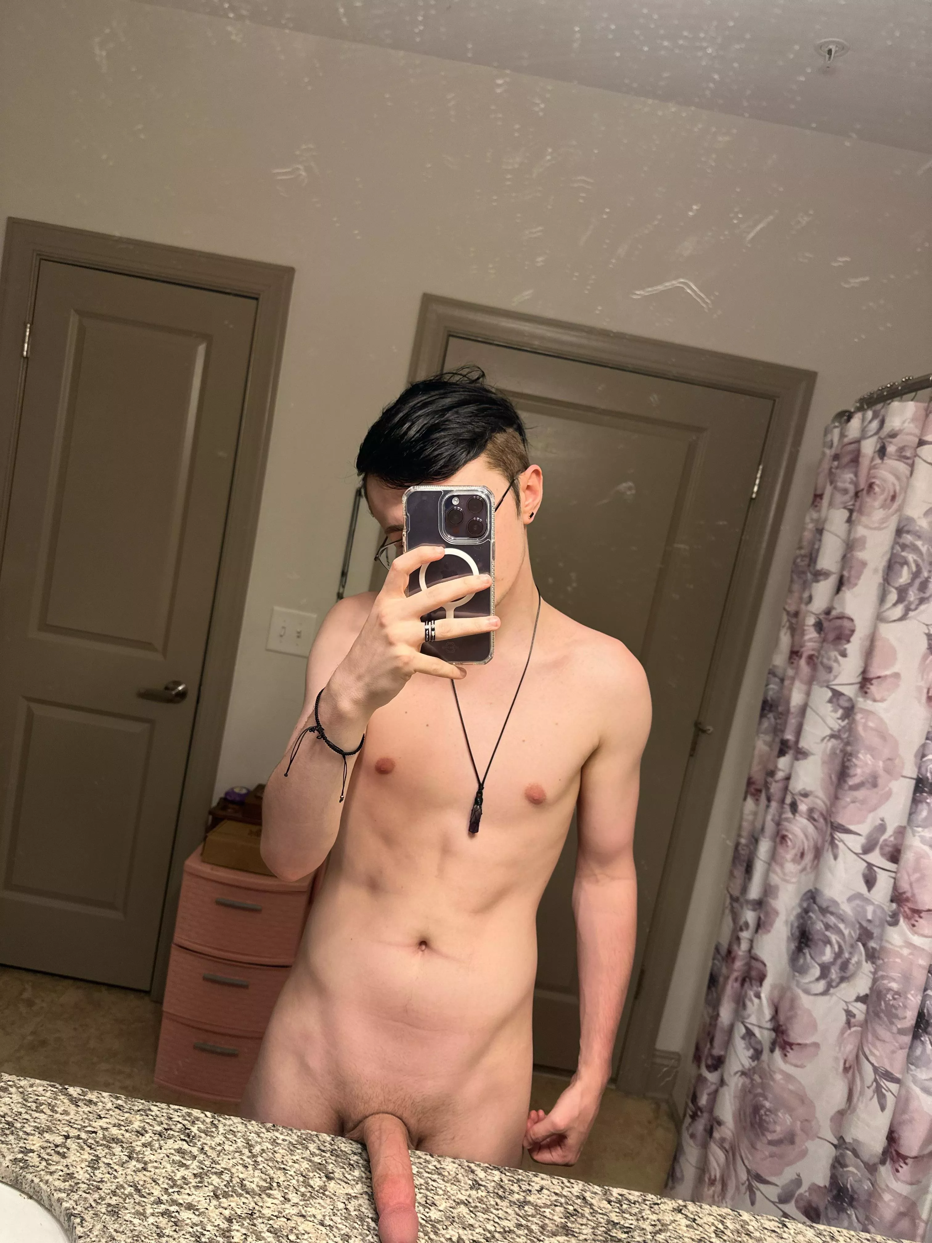 I’ve got all this dick and no one to fuck with it.. sigh..