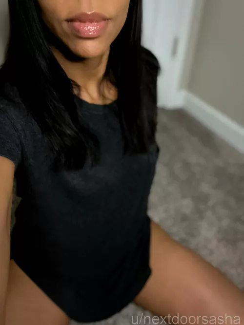 Morning wood? Let these lips help