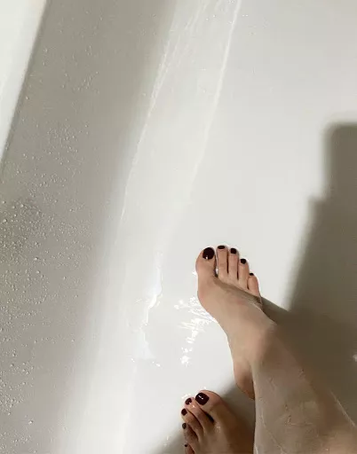 My feet and I wish you happy weekend!