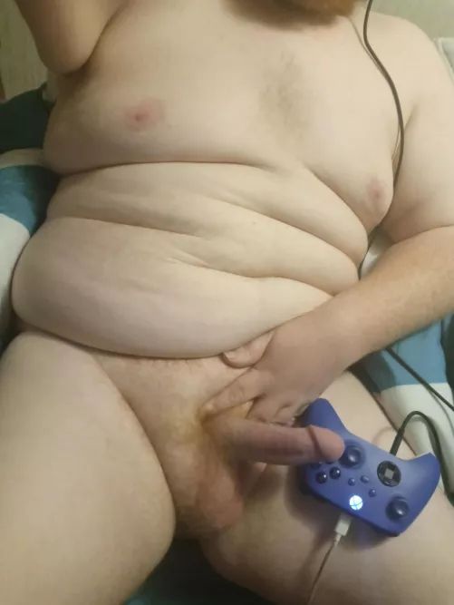 Playing some Xbox naked this morning, would you play with me?