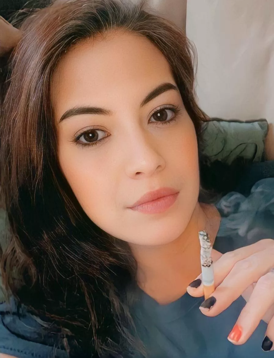 Still lurking. Still smoking.