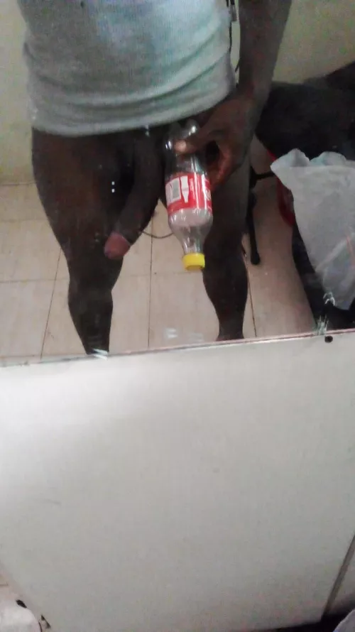 Wish I had the girth of the bottle🥴