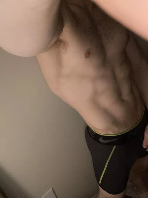 22 btm looking for college bros hmu hung ++ alex_mcphee01