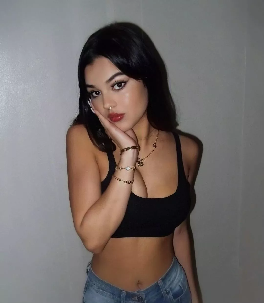 [22] if you are jerking to me right now, lets see