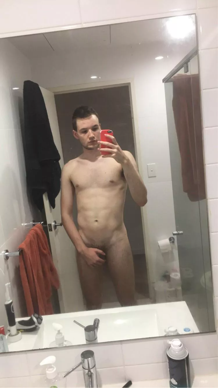 23 Aus, j_d1719, send face pic