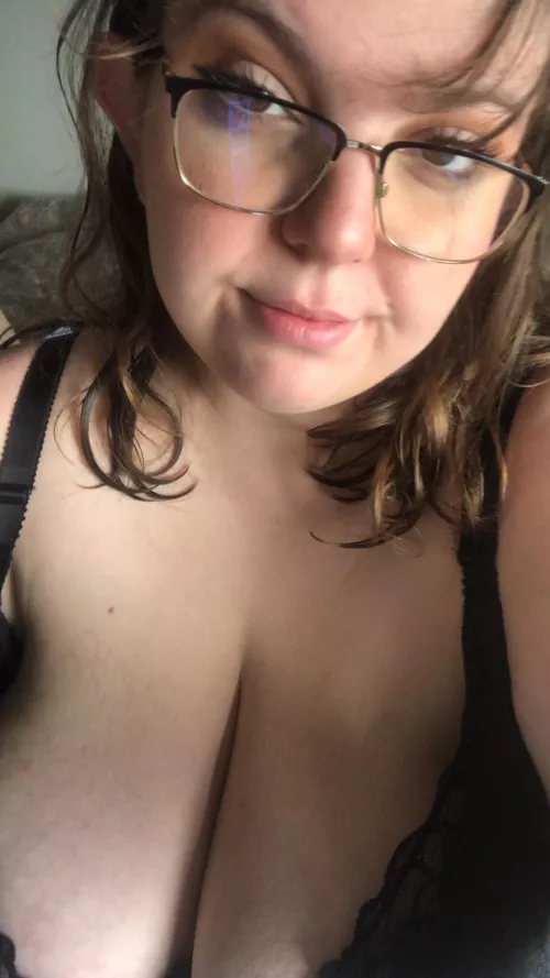 A cutie with glasses yk?